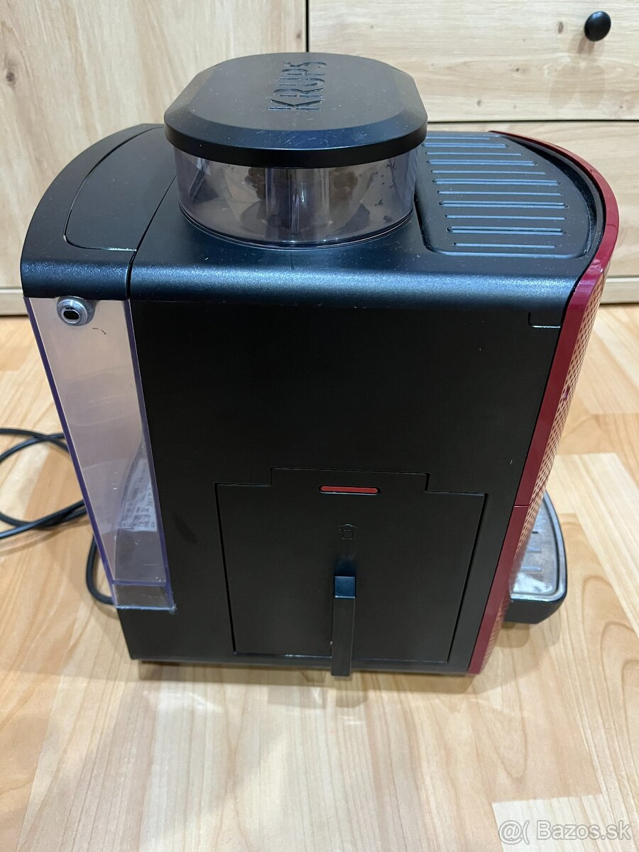 Predám automatický kávovar KRUPS EA81 - 2