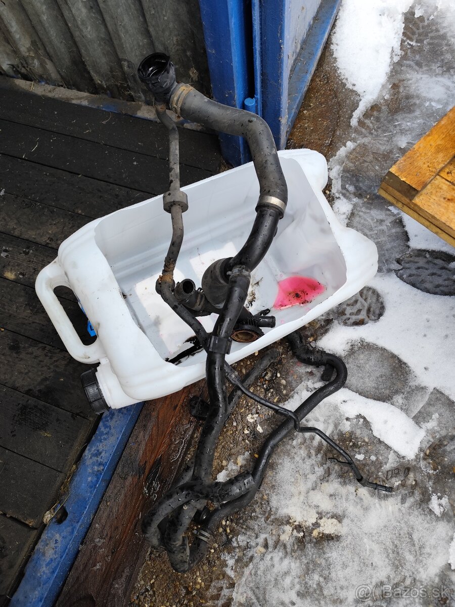 Hadice chladenia 1,6 TDI 77kW CAYC-REZERVOVANÉ - 2