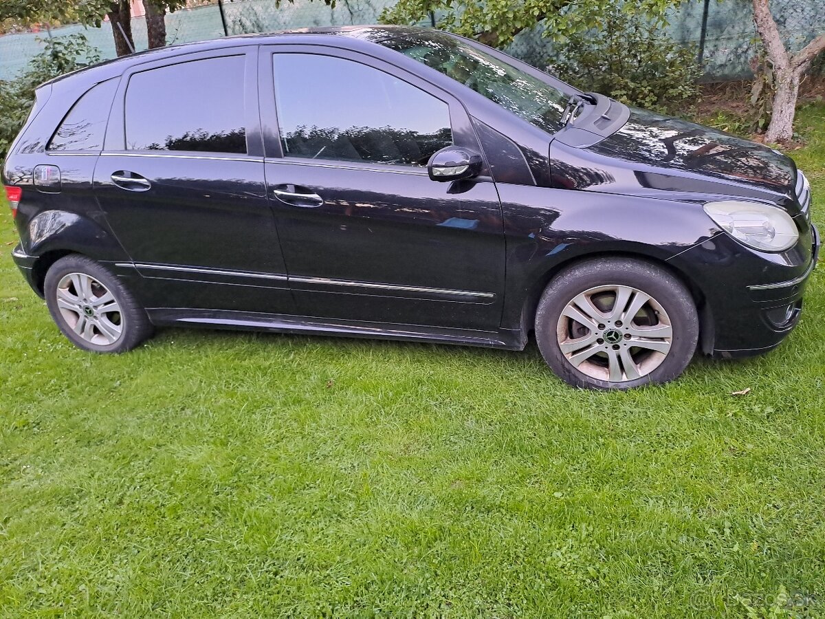 Predám Mercedes-Benz B trieda B 200 - 2