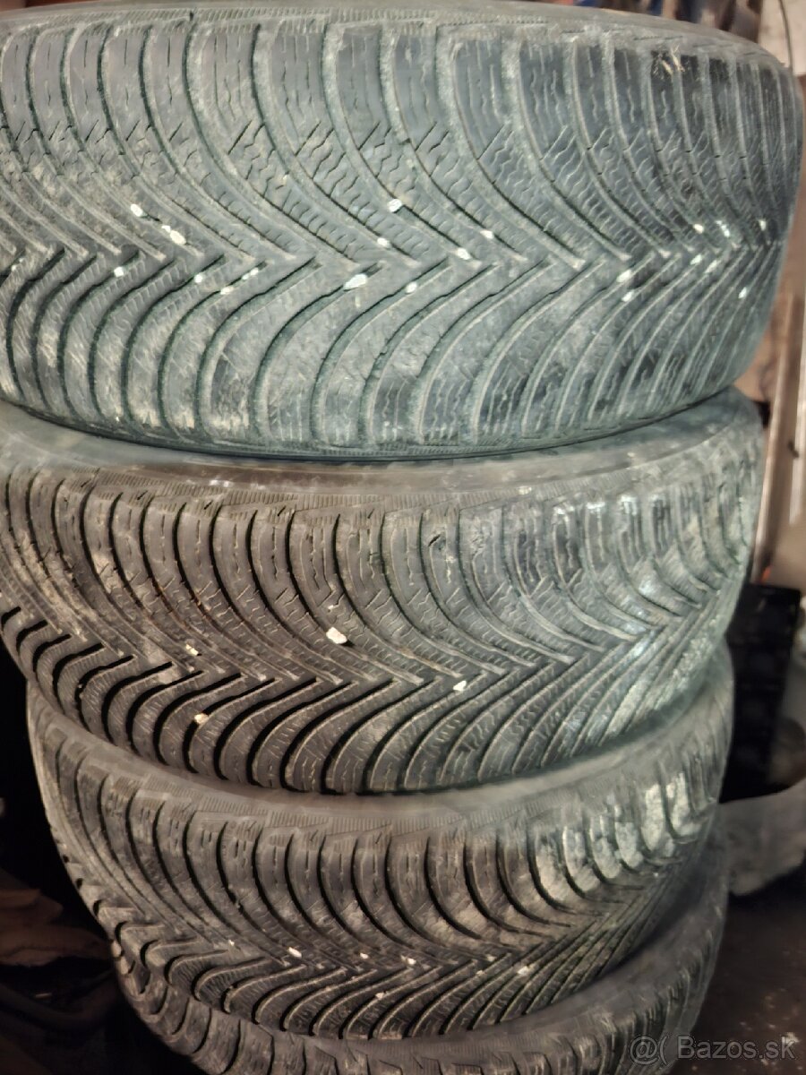 Predám zimné pneumatiky 205/55/16 - 2