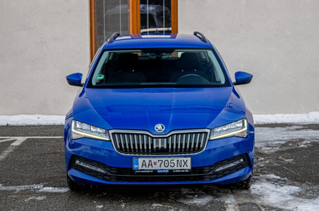 Škoda Superb Combi 2.0 TSI Ambition DSG - 2