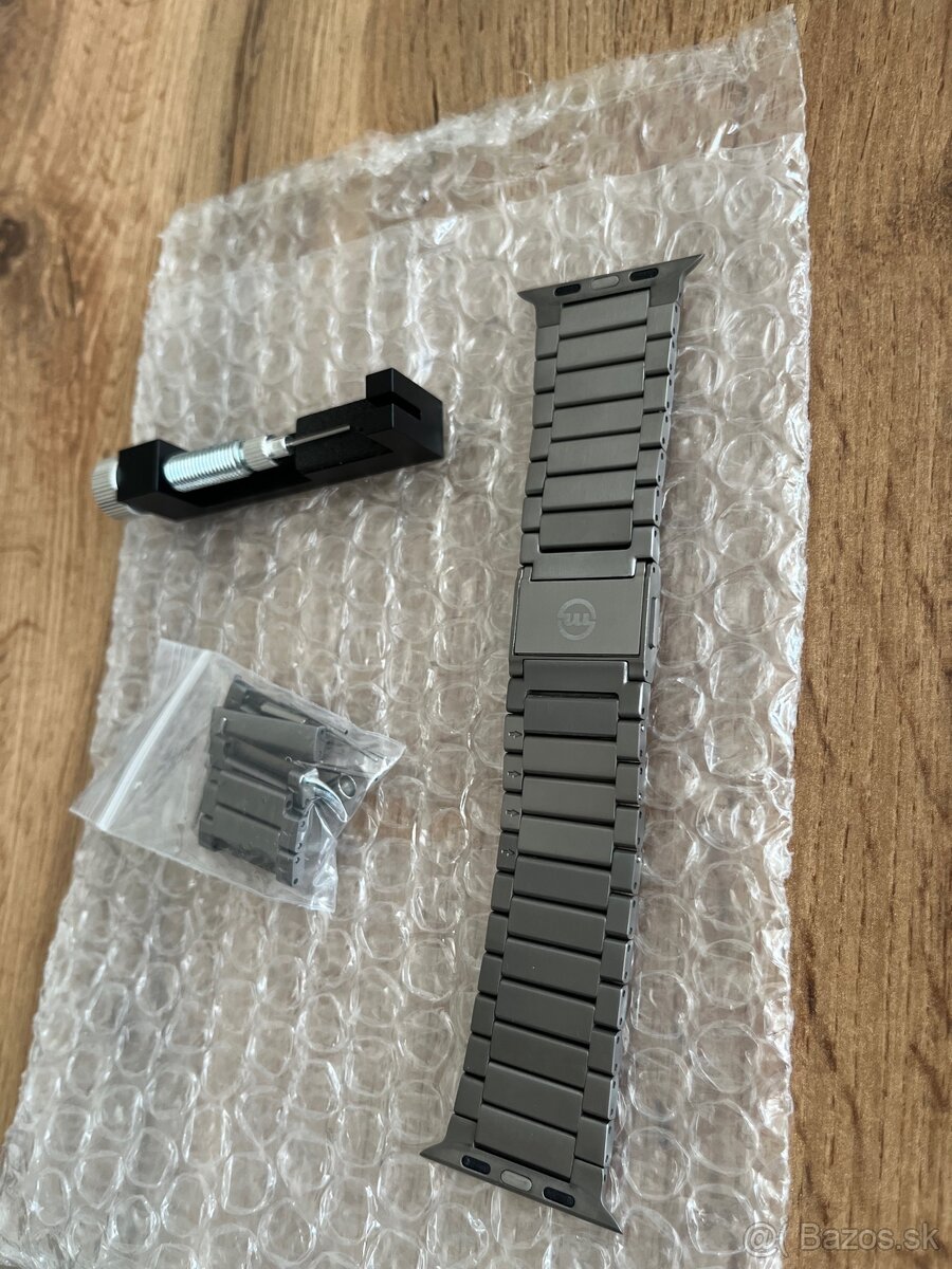 Apple watch natural titanium remienok - 2