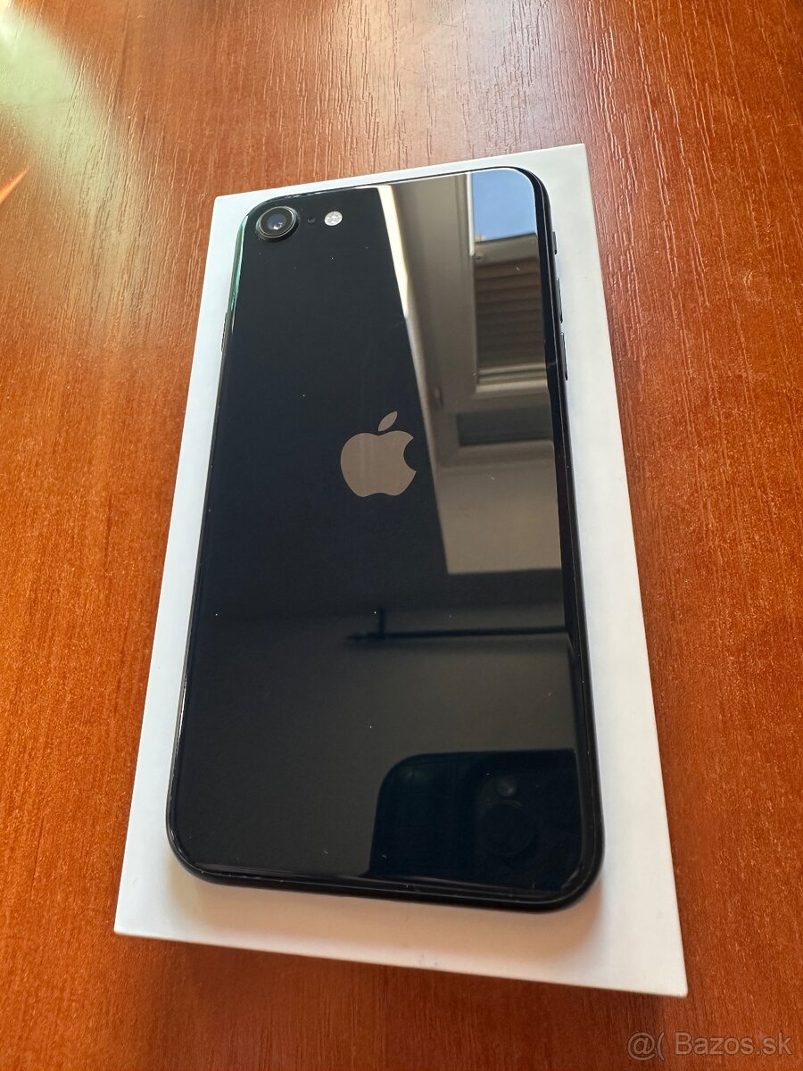 Apple iPhone SE 3 2022 128 GB - 2