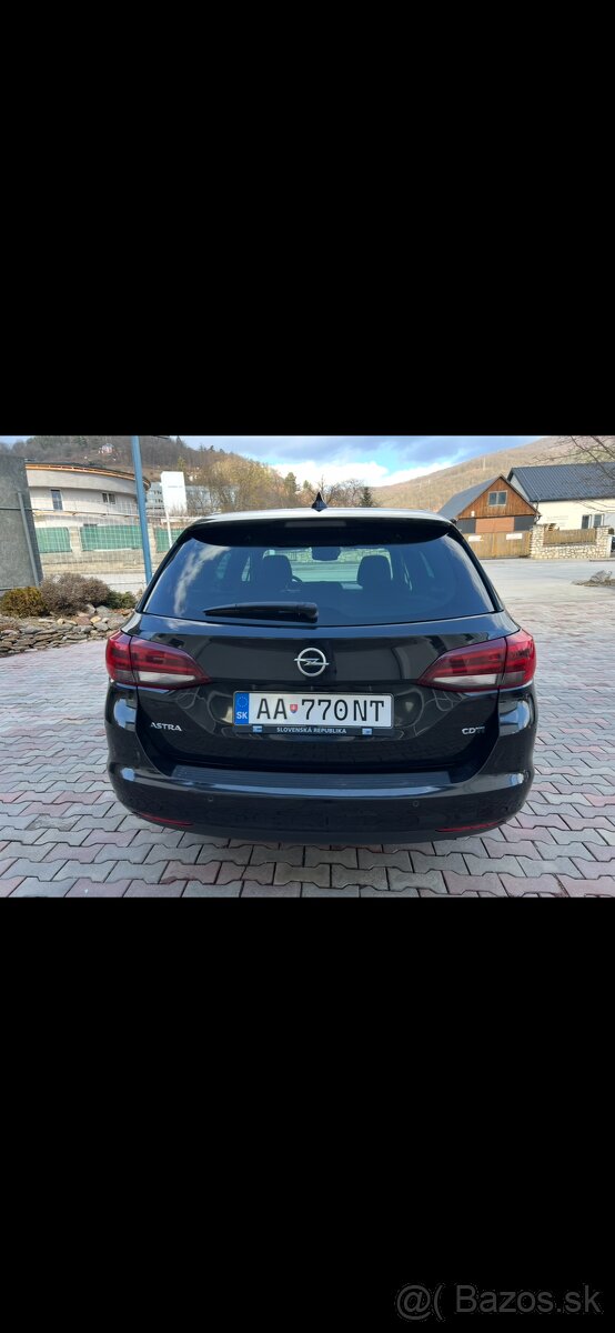 Opel astra sports tourer+ - 2