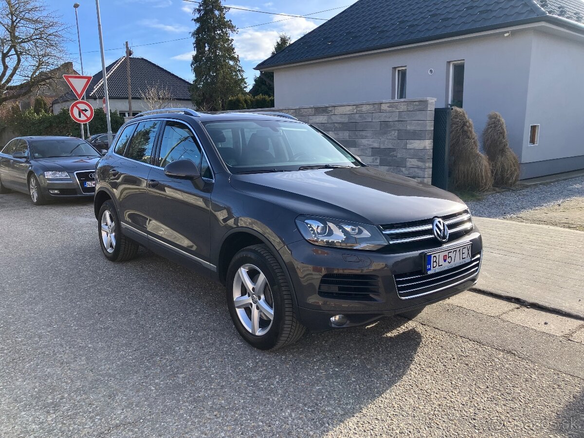 Volkswagen Tuareg 3.0TDI Comfortline DSG 4x4 - 2