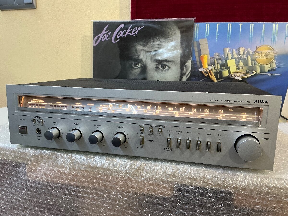 Receiver aiwa 7700 - 2