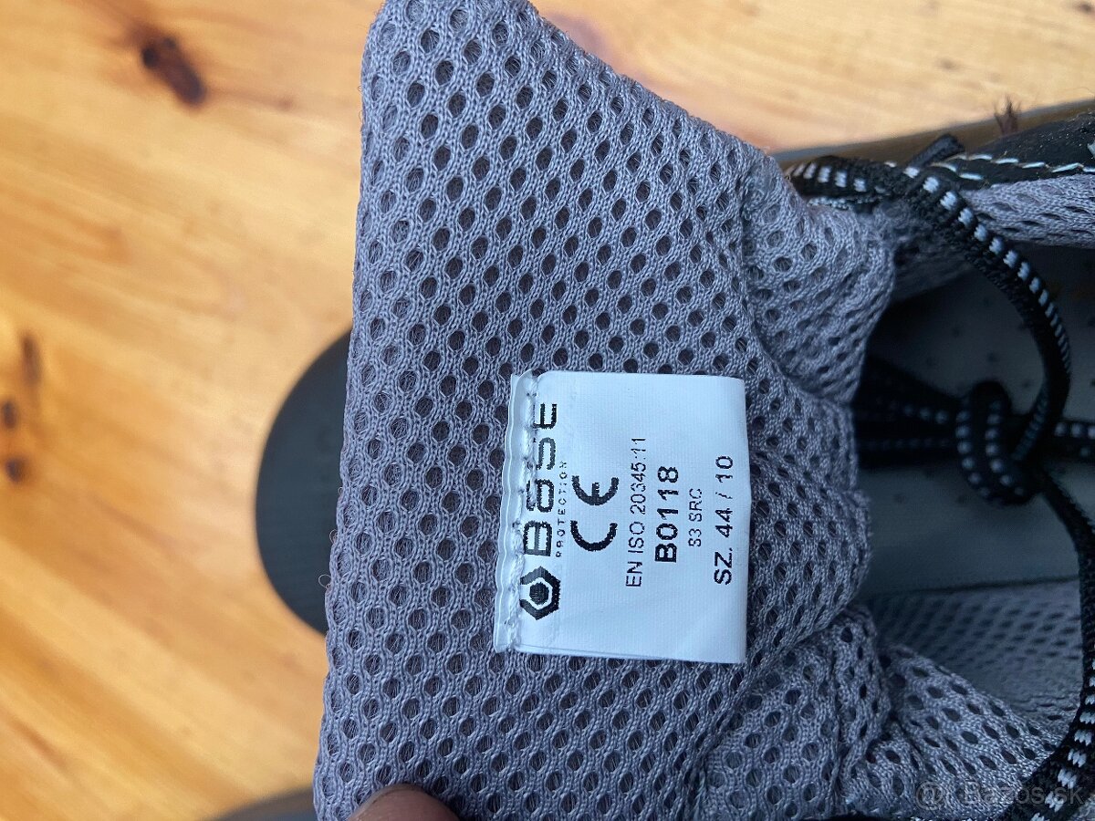 Predam pracovne topanky44 - 2