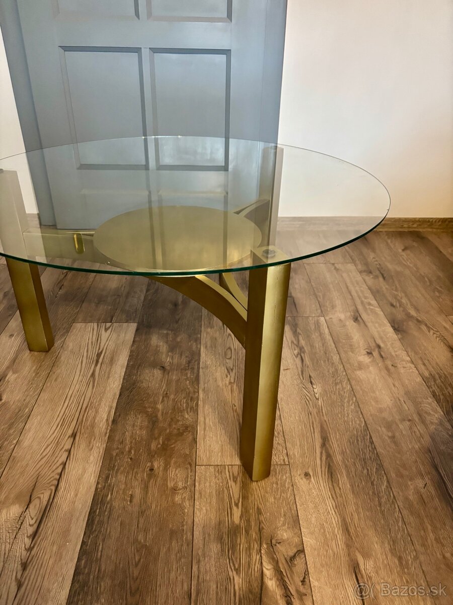 Zlatý konferenčný stolík - 2