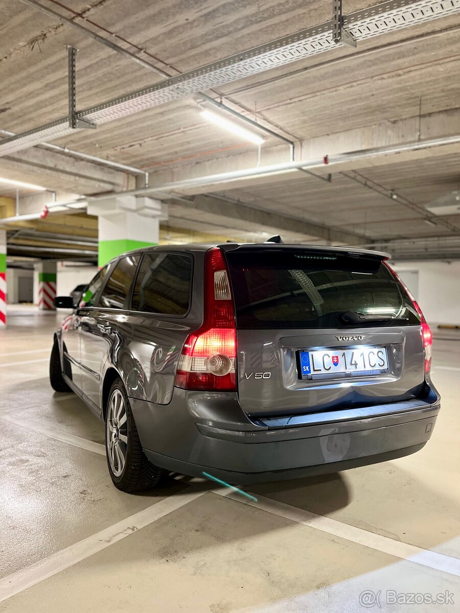 Volvo v50 - 2