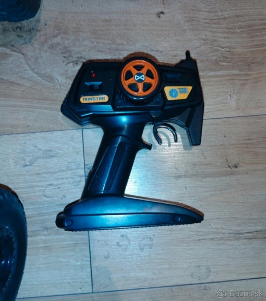 Auto na ovládanie - 2