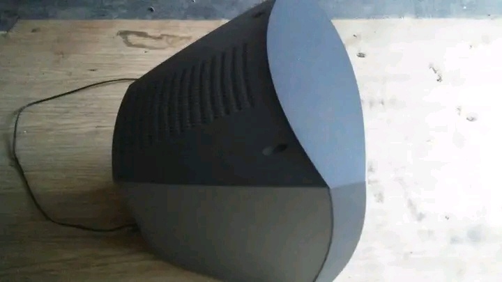 Tv GRUNDIG , LUXTRONIC - 2