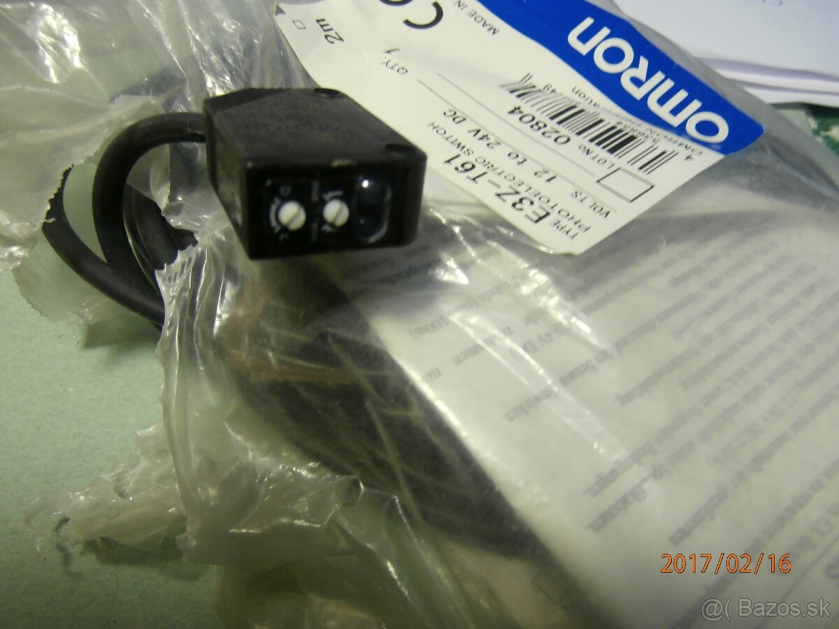 Optický sensor E3Z-T61,NPN,15m. - 2