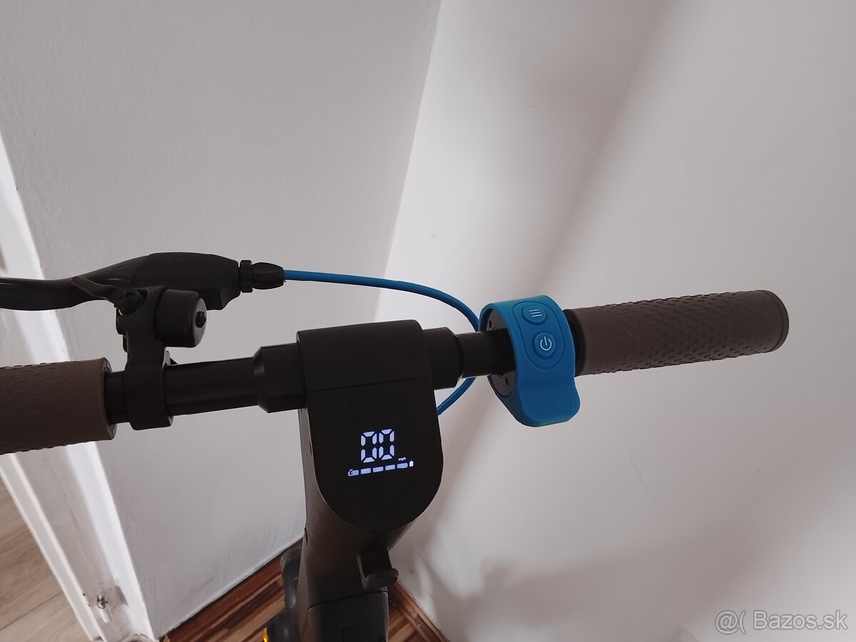 Predám elektrickú kolobežku RS3 - 2