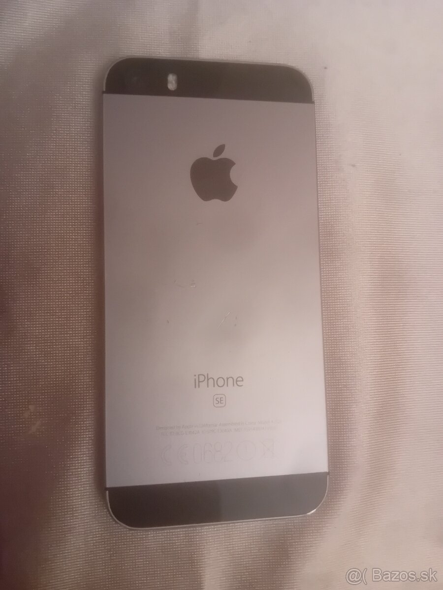 Predám mobil IPhone SE - 2
