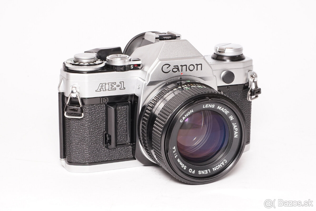 Canon AE-1, FD 50mm/1,4, blesk, brašňa - 2