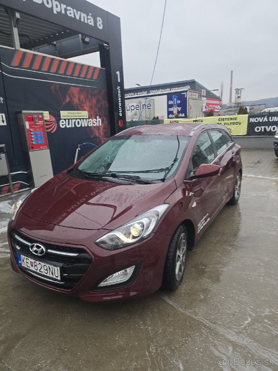 Hyundai i30 Automat, sw combi LPG - 2