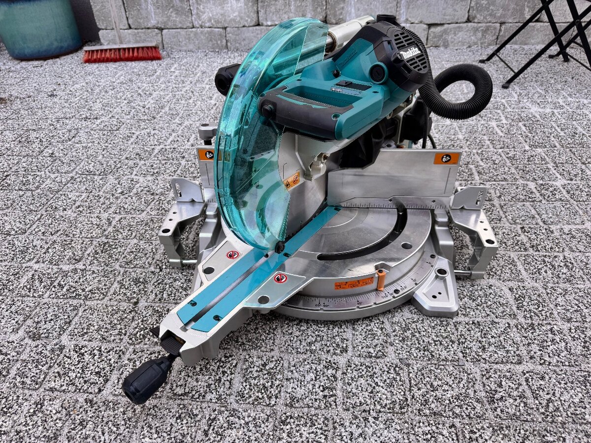Predam pokosku Makita LS1219L - 2