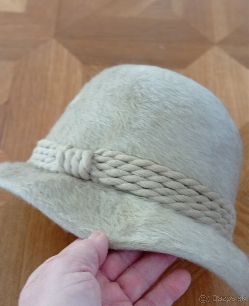 Klobúk Tonak - 2