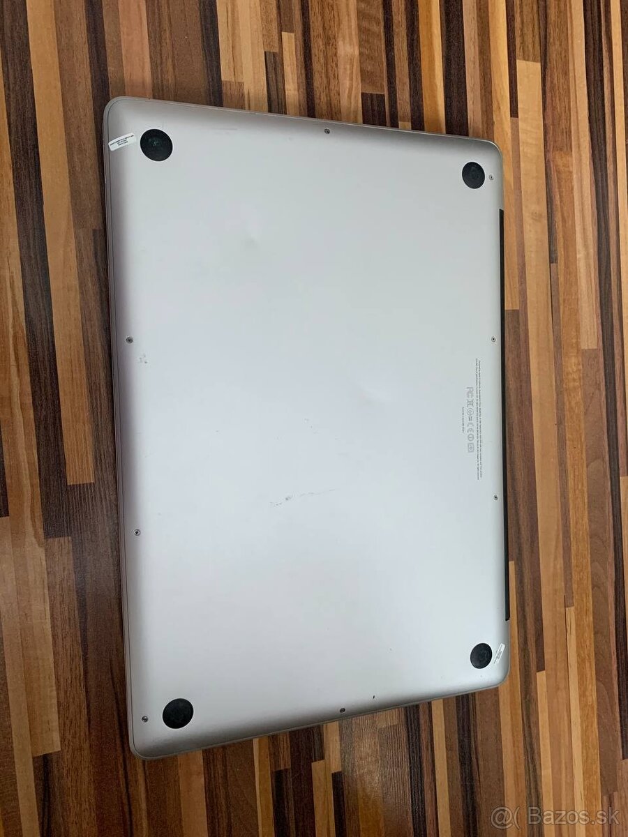 -- Predám Apple MacBook Pro 15 A1286 -- - 2