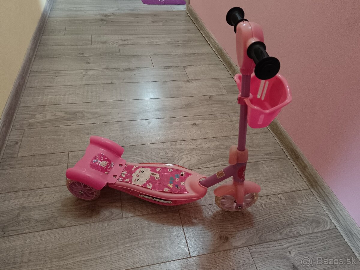 Detská kolobežka Hello Kitty - 2