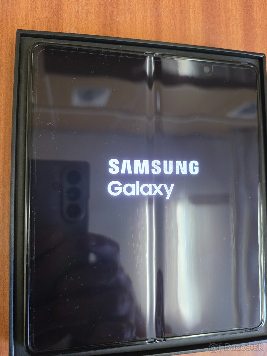Predám Samsung Galaxy Fold 5 /512GB - 2