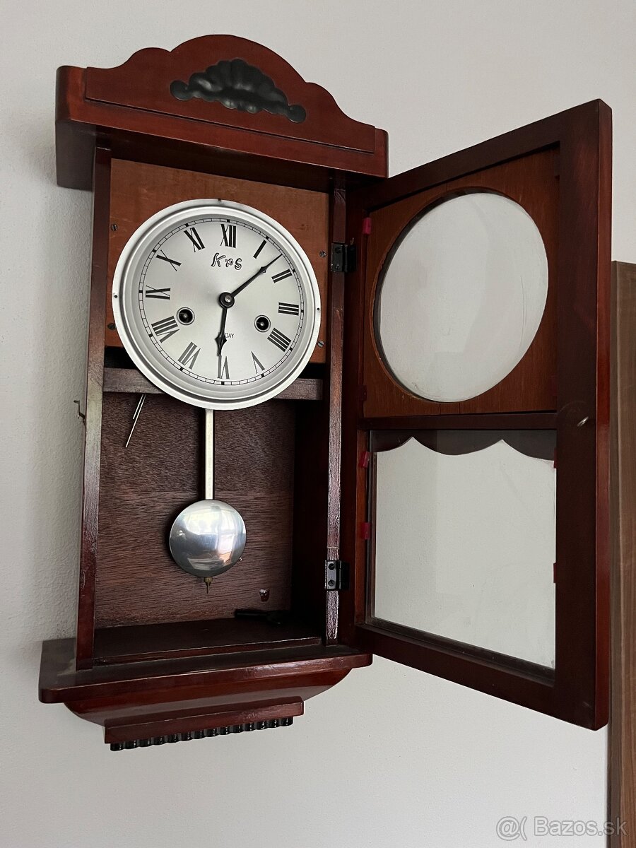 nástenné kyvadlové hodiny - 2