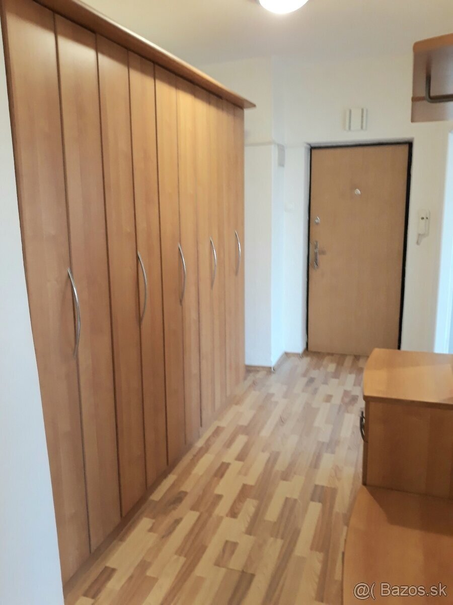 na prenájom 2 izbový byt v Žiline Bulvár - Hliny I. - 2