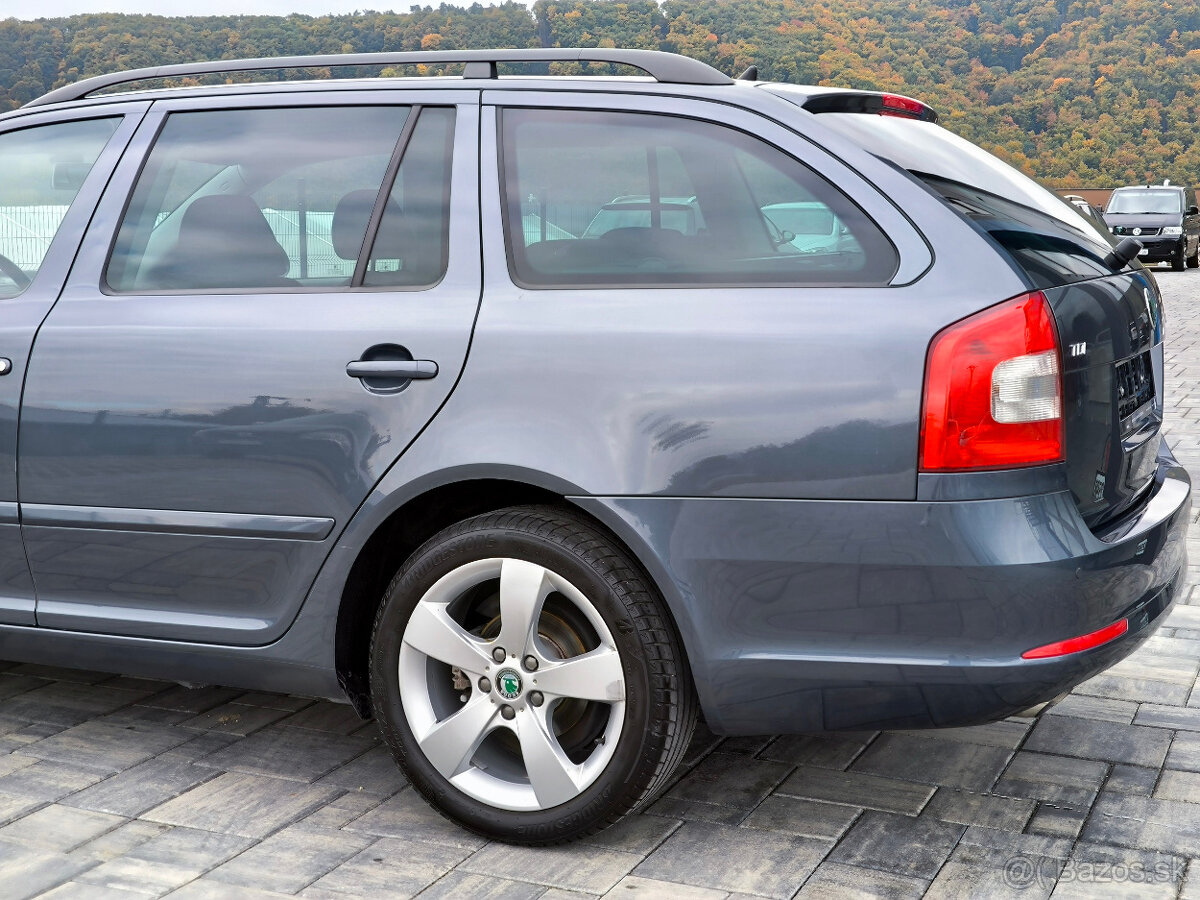 Škoda Octavia Combi TDI DSG 2012 Elegance - 2