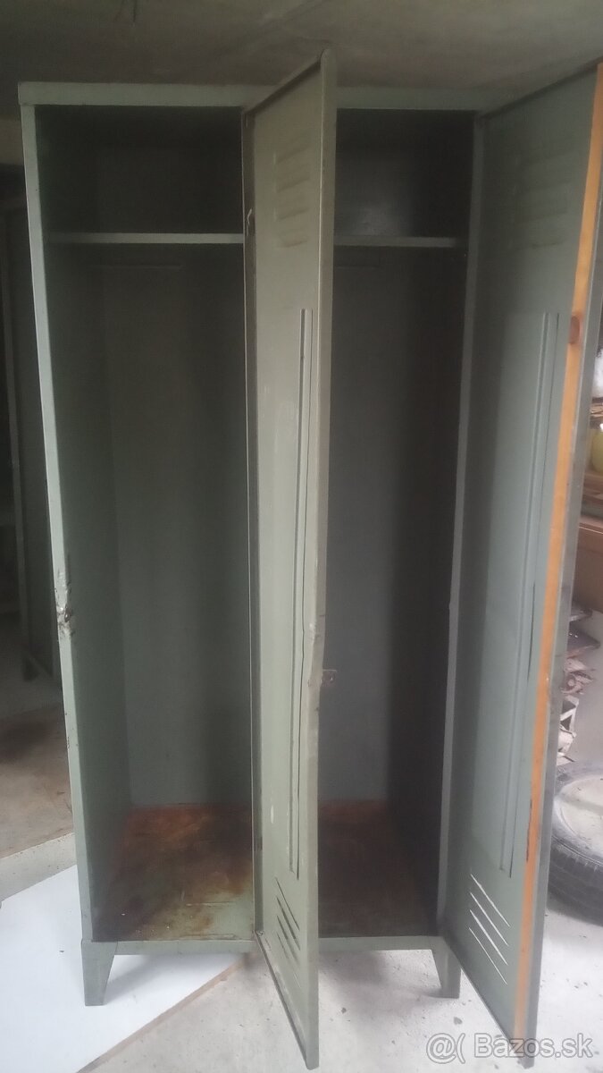 Plechová skriňa - 2