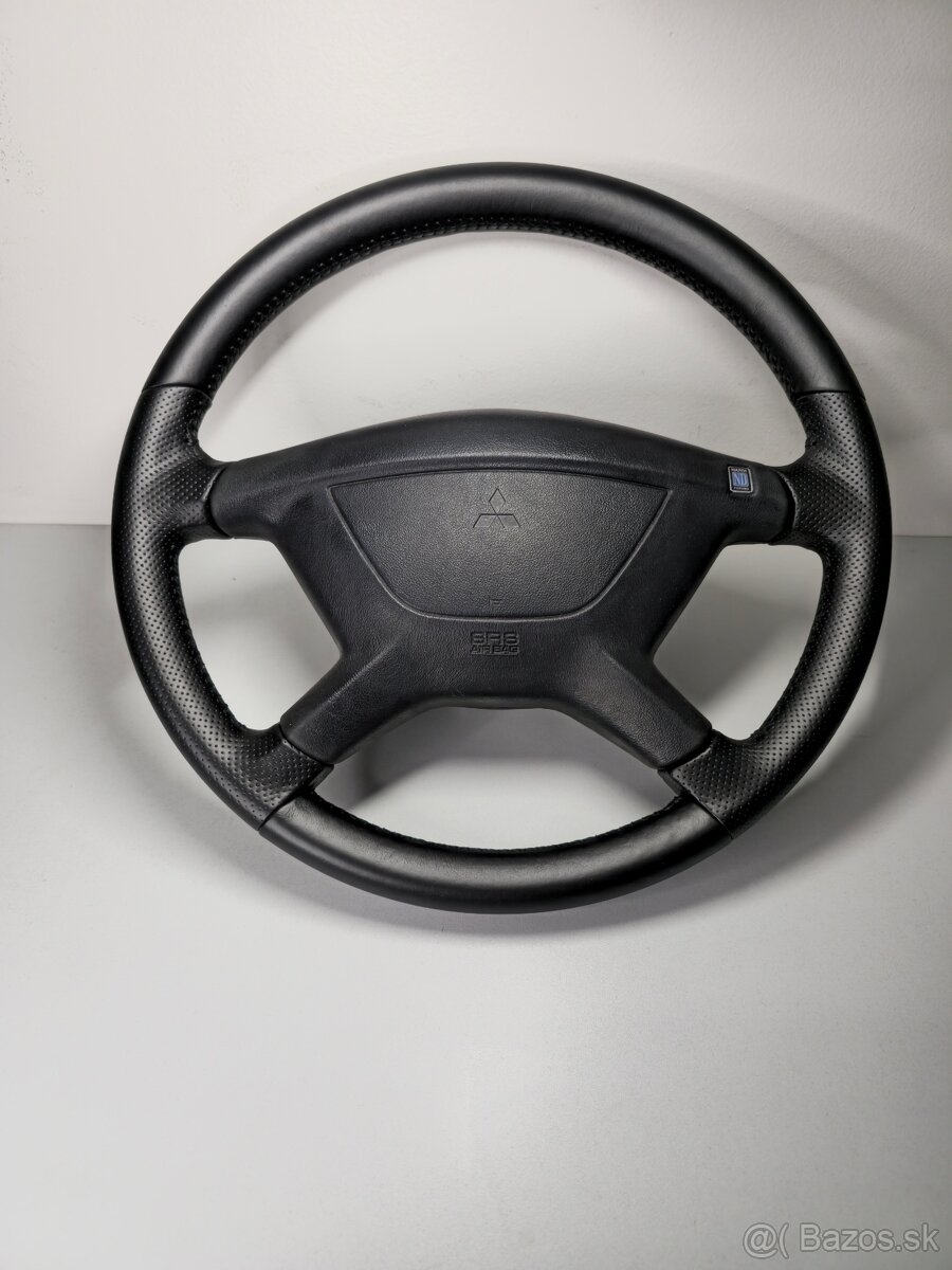 Kožený volant mitsubishi - 2