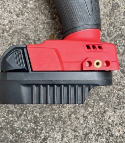 Milwaukee rázový utahovák - 2