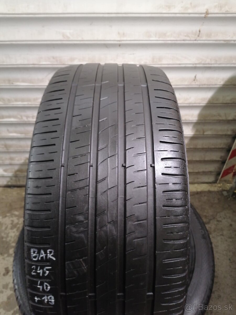 Barum letné 245/40/R19 - 2
