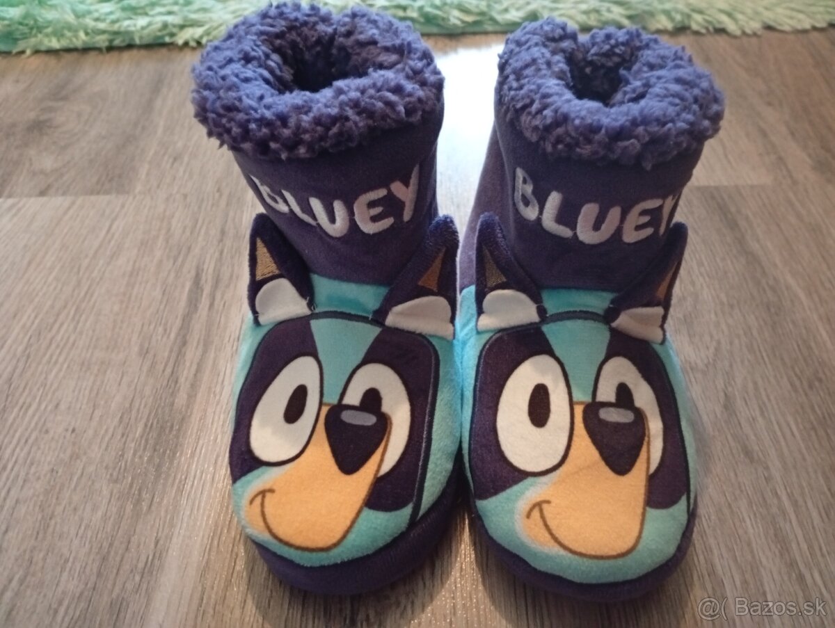 Mikina,vesta,papuče,čiapka - 2