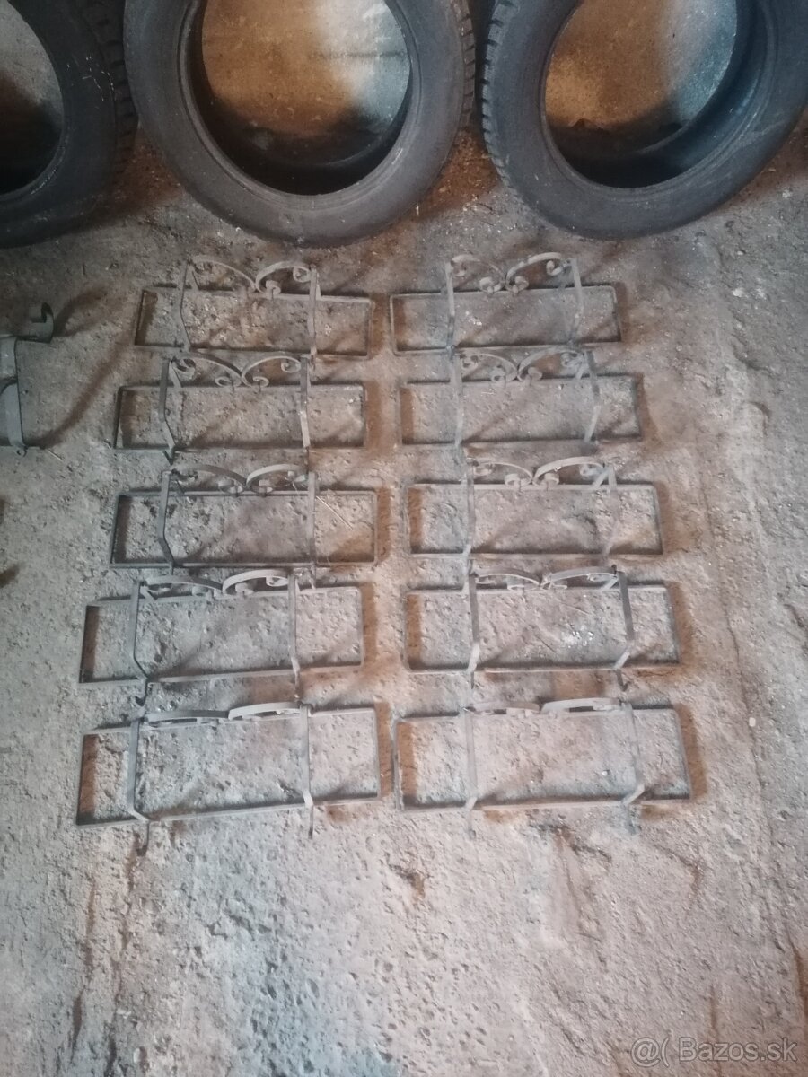 Stojan na kvetinac - 2