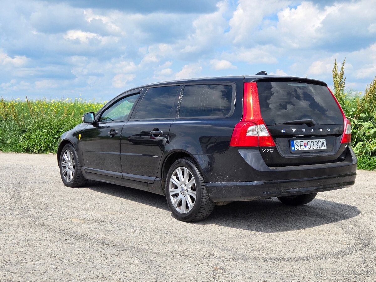 Volvo V70 2.4 D5 _ AUTOMAT - 2