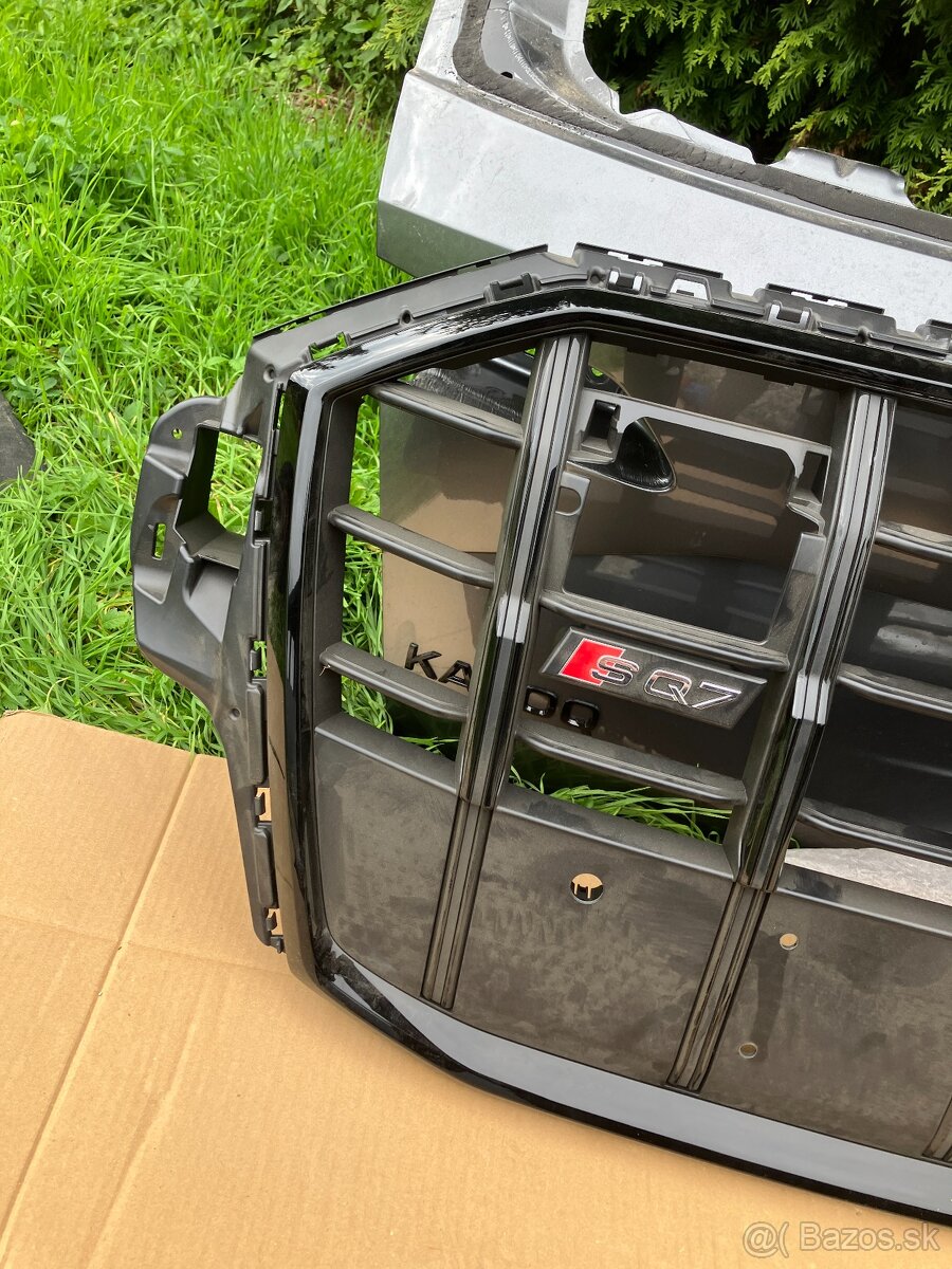 maska mrizka grill audi q7 19- cerna sq7 - 2