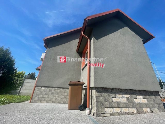 Rodinný dom na bývanie aj podnikanie priamo v meste (F659-12 - 2