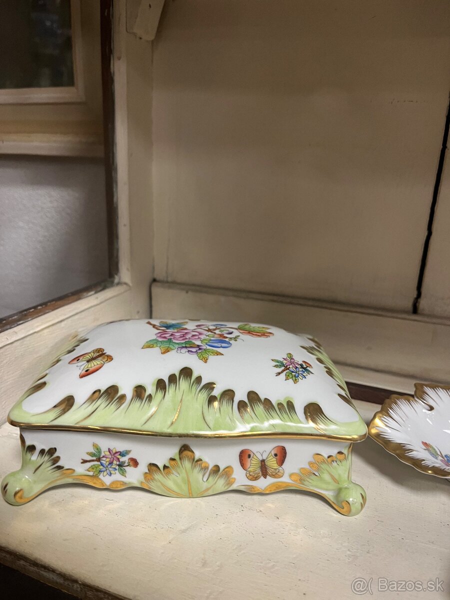 Porcelánová dóza Herend - 2