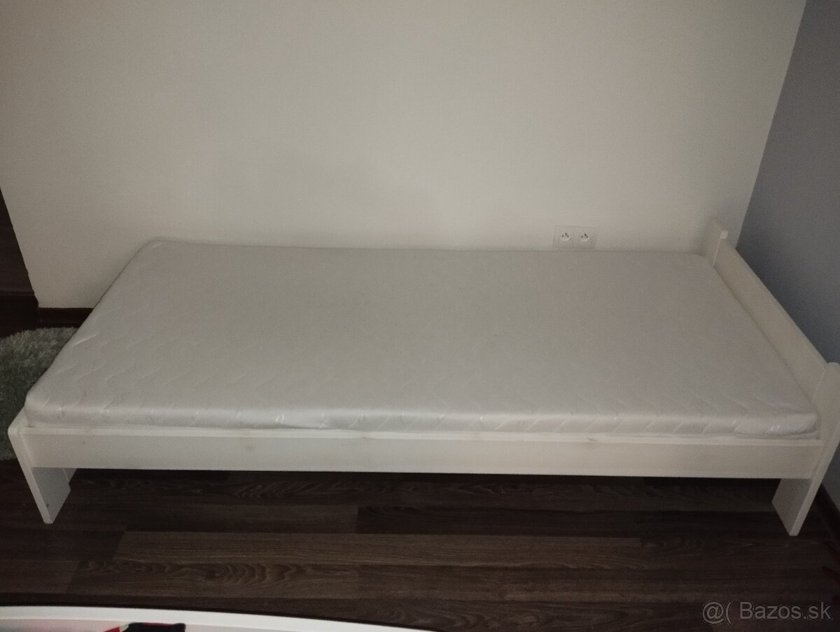 Drevená postel - 2