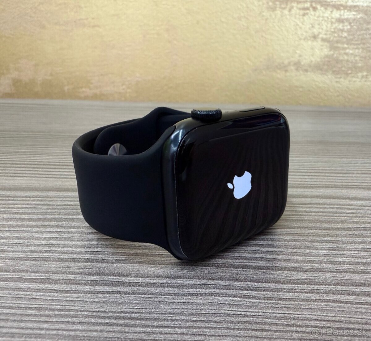 Predám Apple Watch SE, 44 mm gps LTE .cellular..e.sim - 2