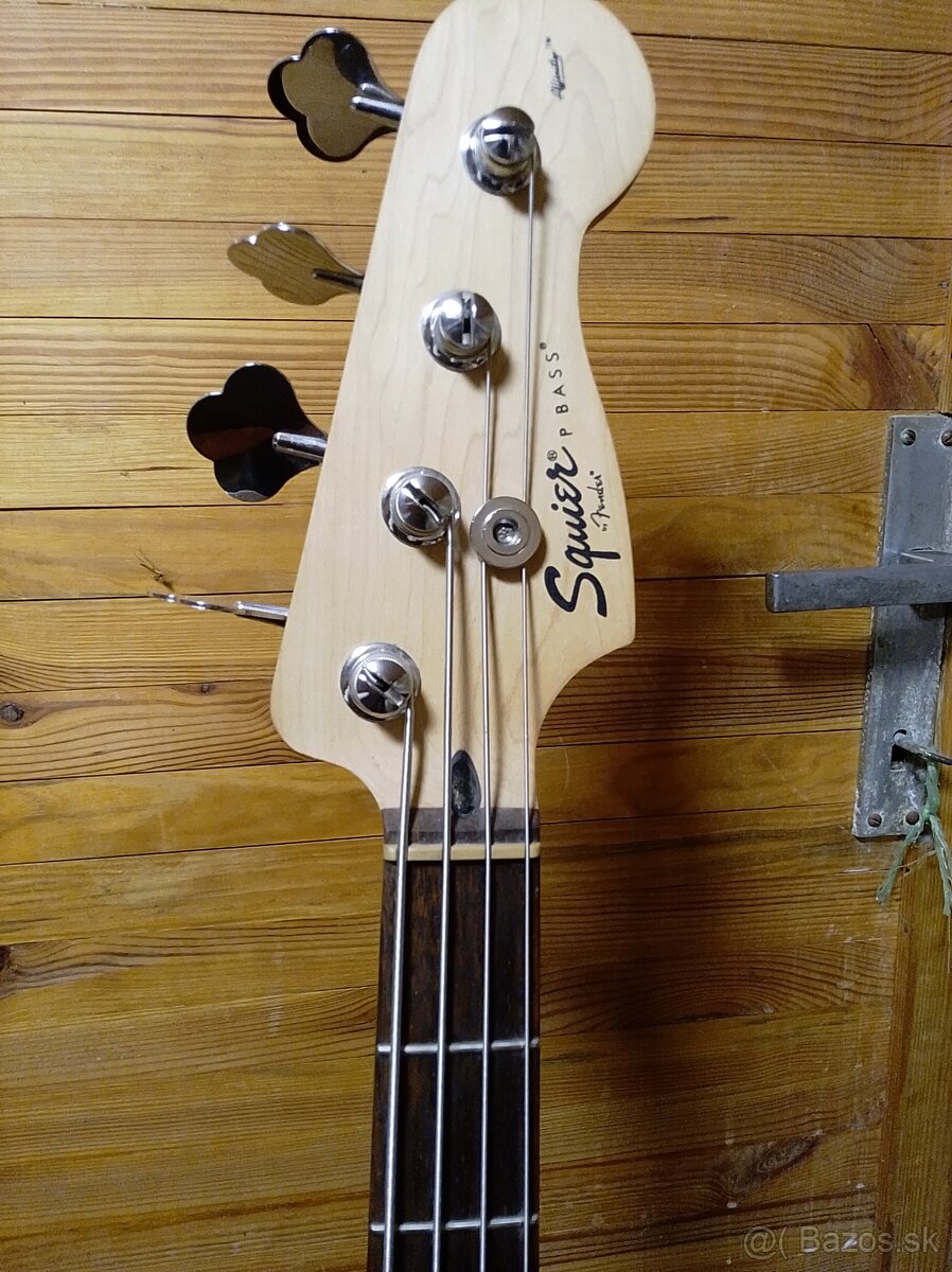 Basgitaru Squier Fender - 2