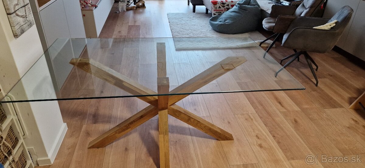 Jedálenský stôl - 2