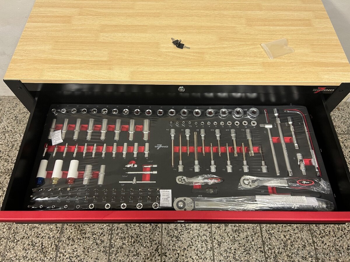 Dielensky vozík s náradím, 580ks. - 2