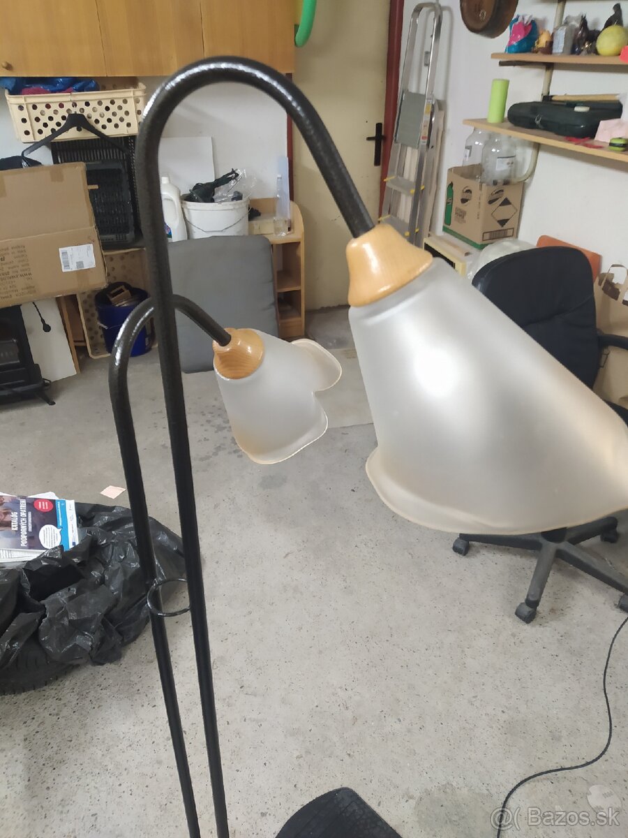 Stojanová lampa. - 2
