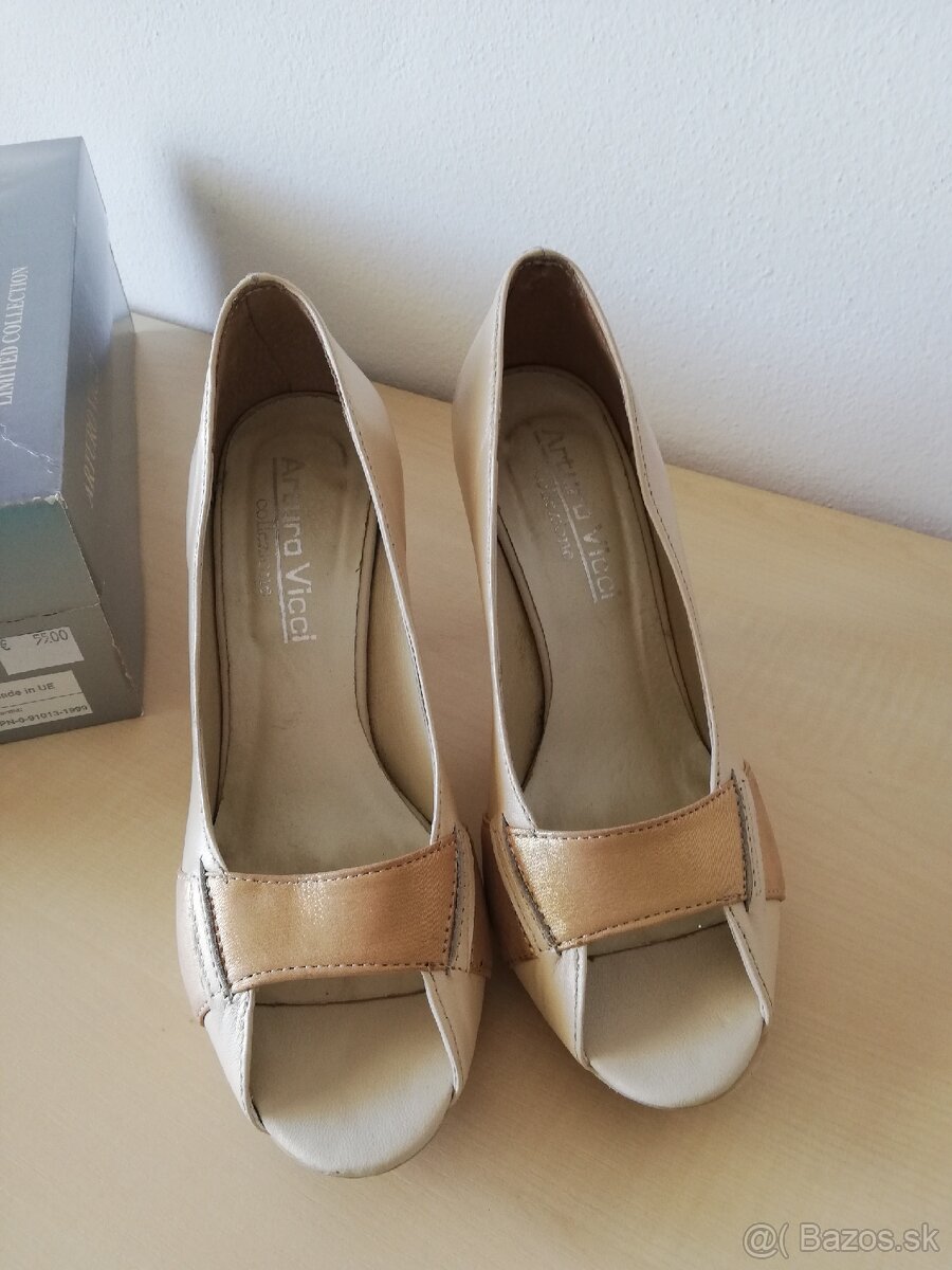 Spoločenské šaty v.36/38, topanky v.37 - 2