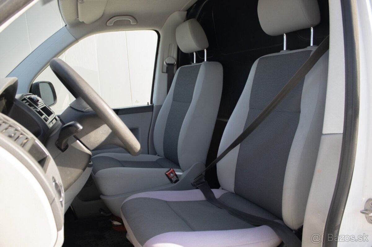 Volkswagen Transporter T5 2.0 TDI LR. - 2