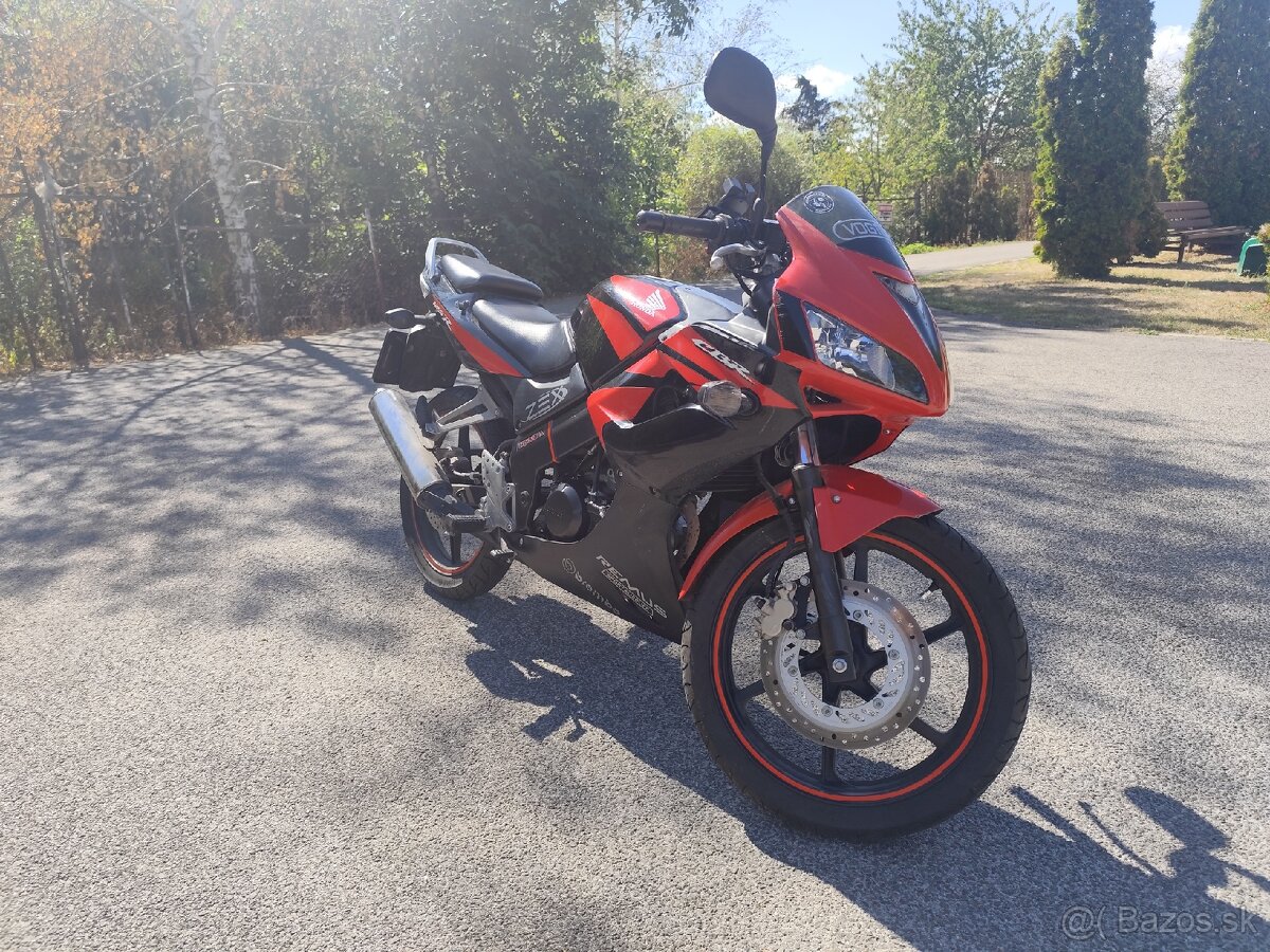 Honda CBR 125R - 2