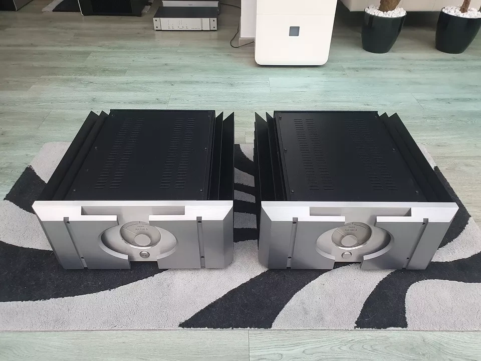 Pass Labs XA100.5 monobloky (par) - 2