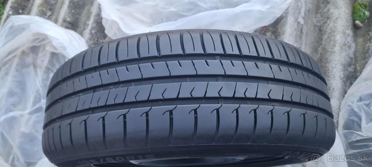 Letné pneu 185/60 R15 s diskom - 2
