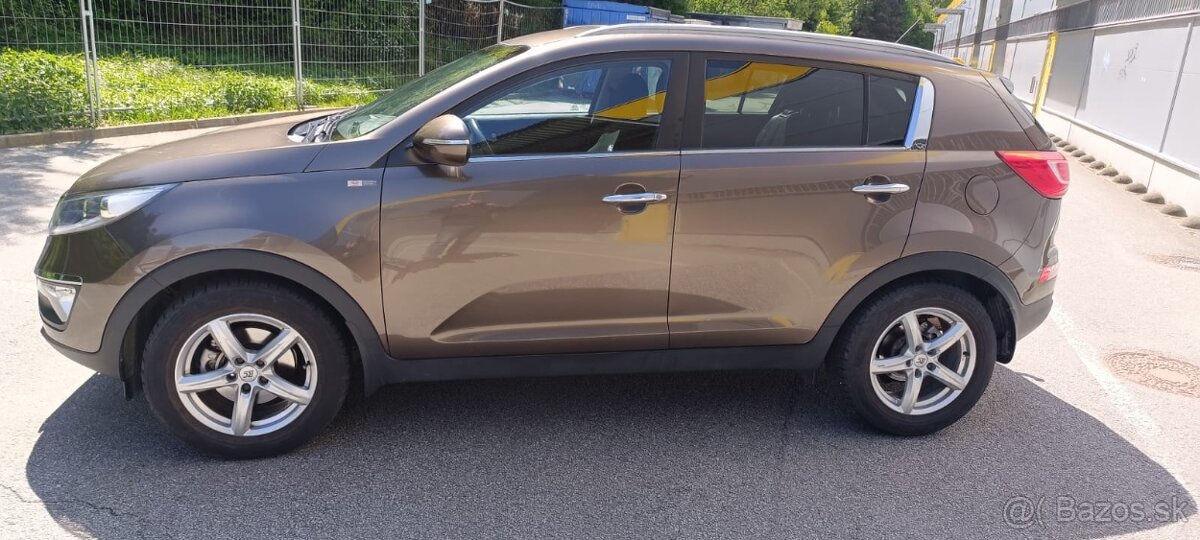 Kia Sportage 1,7 CRDi 85 KW, kúpené v SR, naj len 57000km - 2
